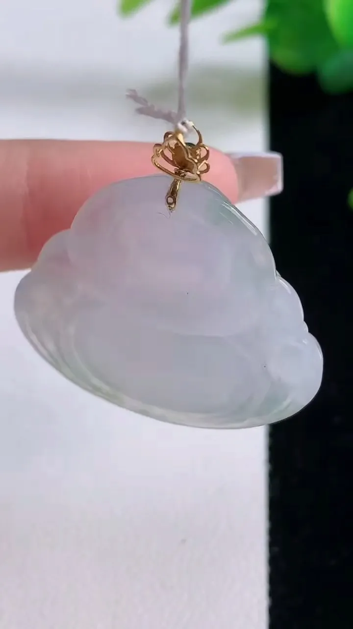 天然A货翡翠佛公吊坠，尺寸29-31.7-5.7，重量:8.52g
12月6日