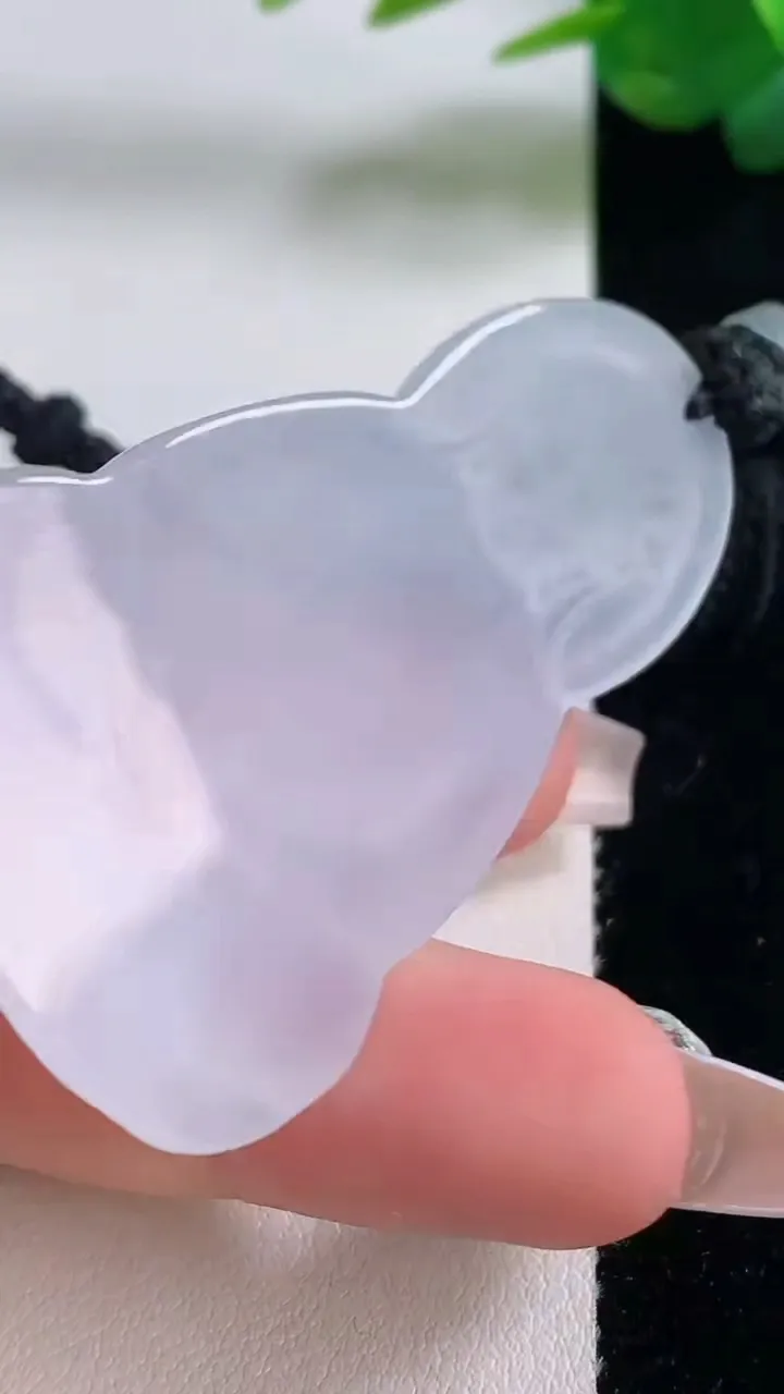 天然A货翡翠紫罗兰观音菩萨吊坠，尺寸56-33.5-5，重量:22.76g
12月6日