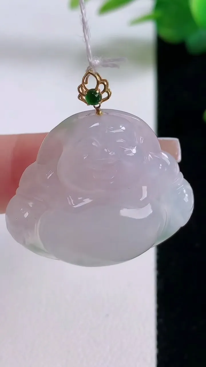 天然A货翡翠佛公吊坠，尺寸29-31.7-5.7，重量:8.52g
12月6日