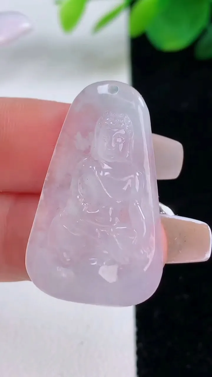 天然A货翡翠阿弥陀佛吊坠，尺寸32.2-19.3-4.6，重量:5.05g
12月6日