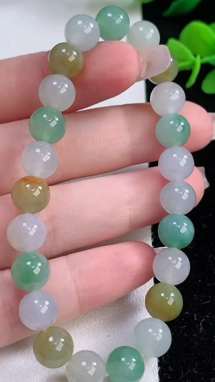 天然A货翡翠双彩圆珠手串，尺寸8-23颗，重:21.15g12月6日
工厂直销收藏佳品,种好水足，色泽均匀，有种有色，上手高大气！