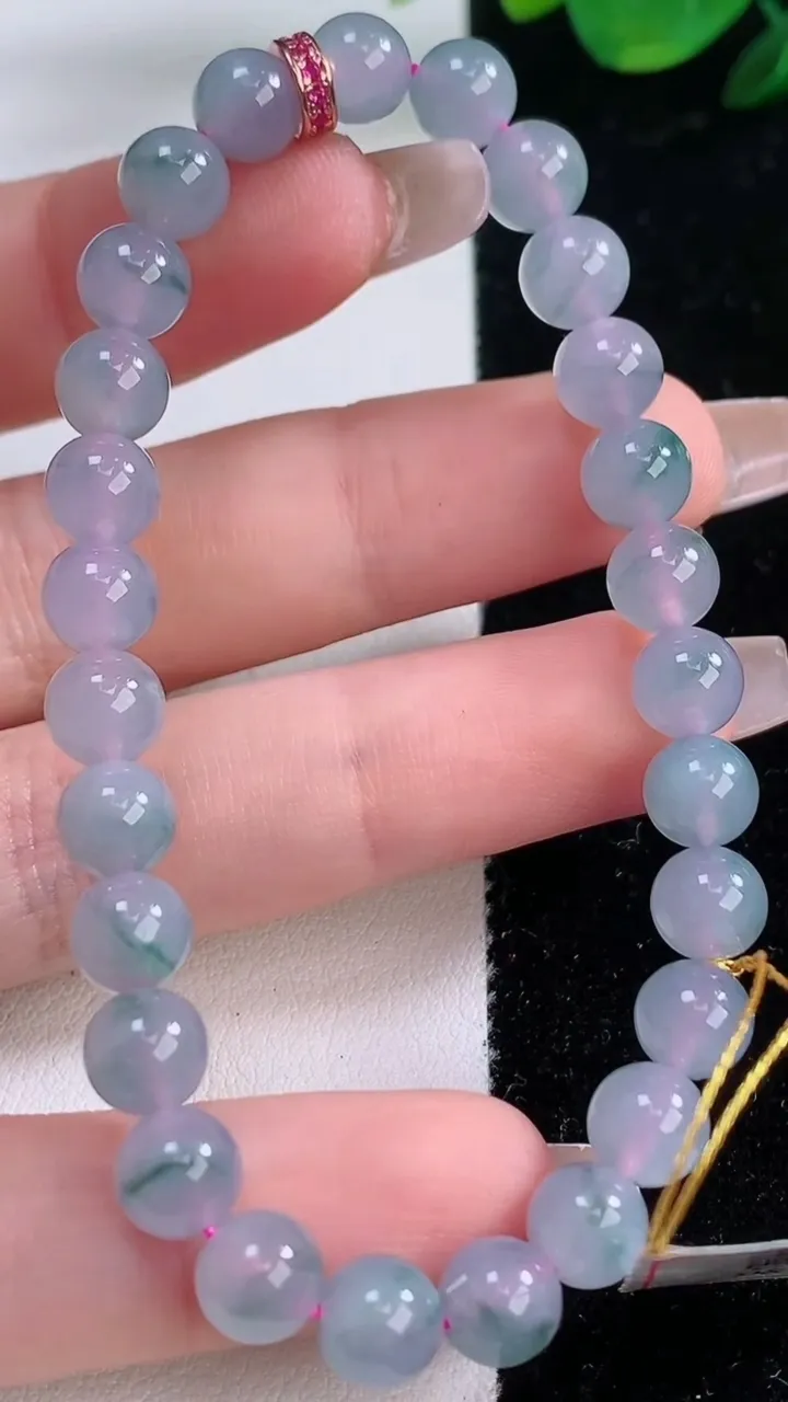 天然A货翡翠紫罗兰圆珠手串，尺寸9.7-67颗，重量:14.63g12月7日
工厂直销收藏佳品,种好水足，色泽均匀，有种有色，上手高大气！