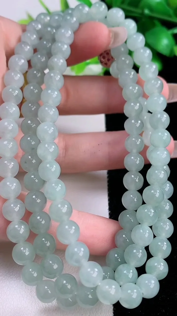 天然A货翡翠圆珠项链，尺寸7-108颗，重:107.12g12月7日
工厂直销收藏佳品,种好水足，色