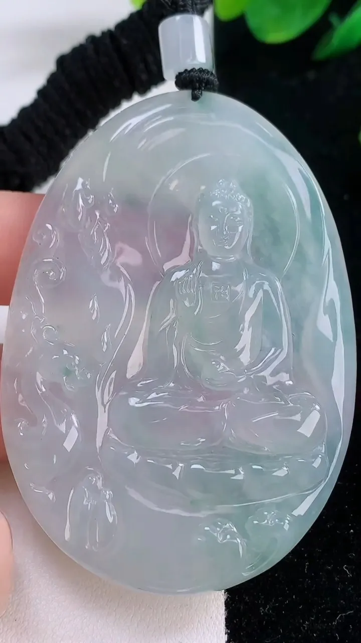 天然A货翡翠种飘花阿弥陀佛吊坠，尺寸67-47-5.5，重量:38.37g
12月7日