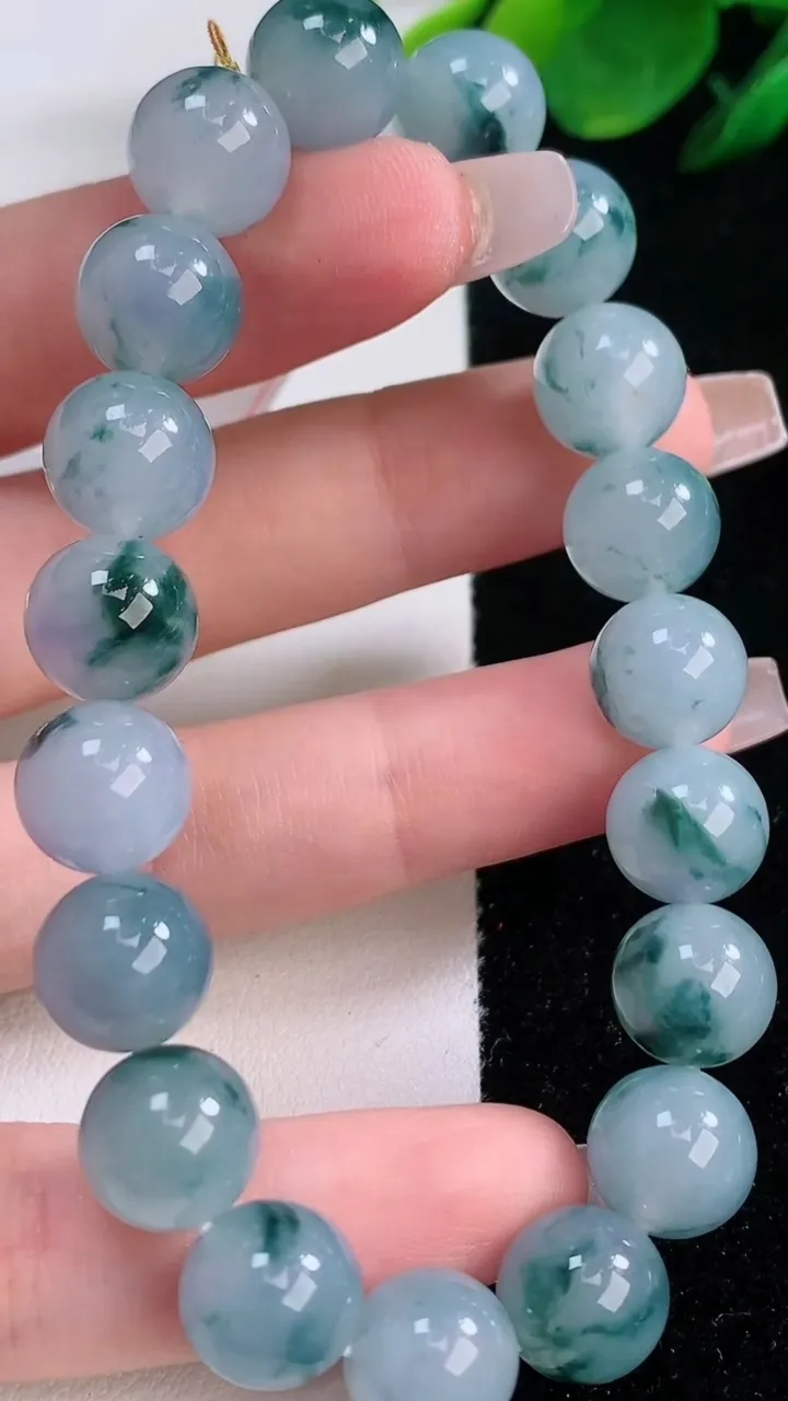 天然A货翡翠种紫罗兰飘花圆珠手串，尺寸10-19，重量:36.37g12月7日
工厂直销收藏佳品,种好水足，色泽均匀，有种有色，上手高大气！