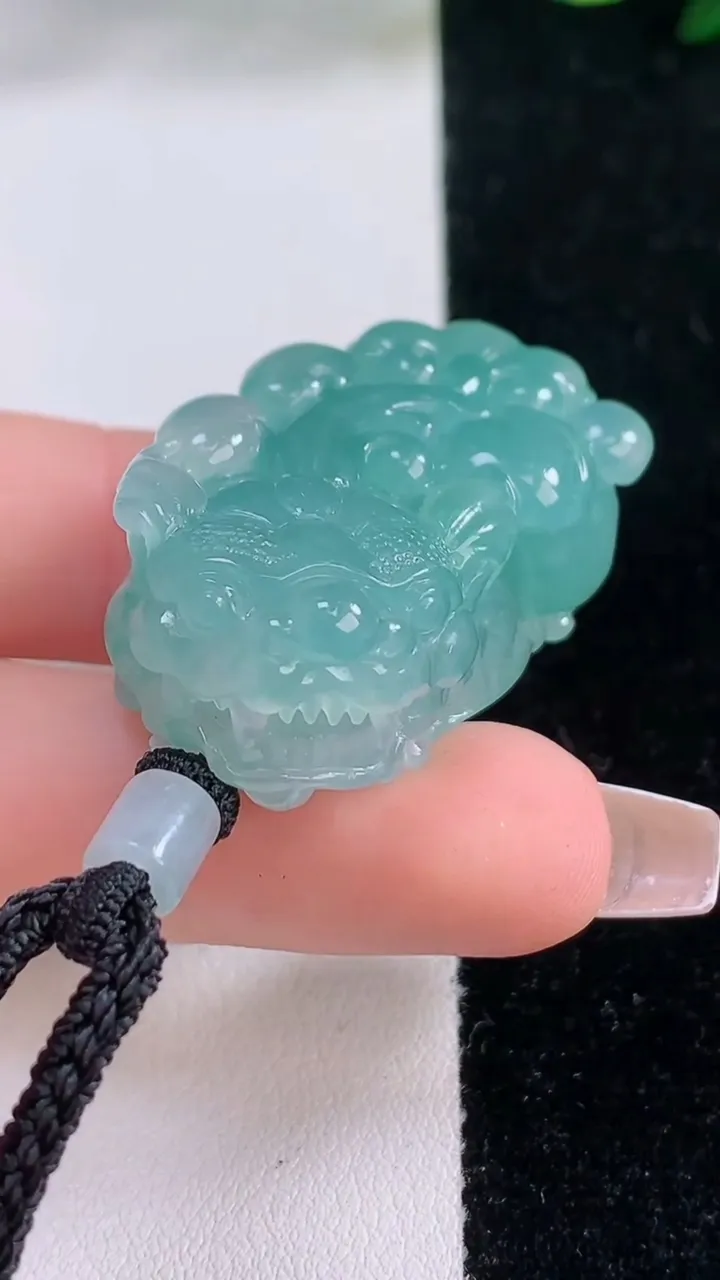 天然A货翡翠貔貅吊坠，尺寸36-21-14.8，重量:31.01g
12月7日