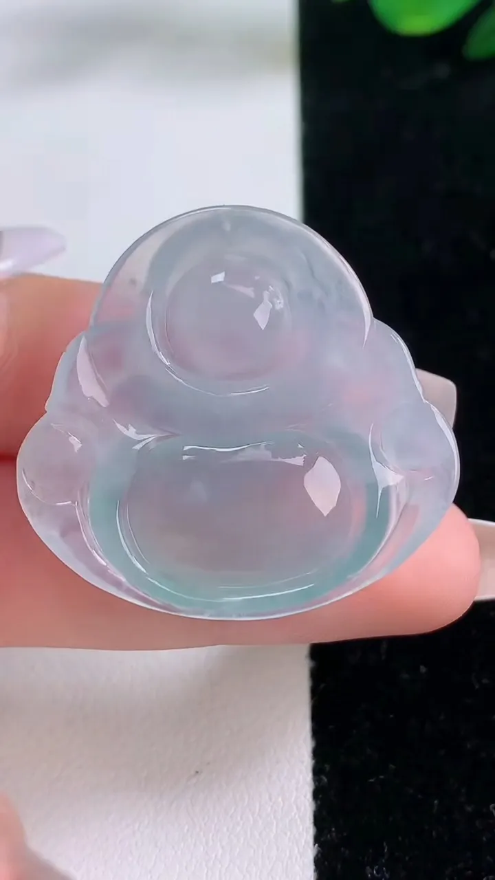 天然A货翡翠佛公吊坠，尺寸32.5-35-6.2，重量:10.68g
12月7日