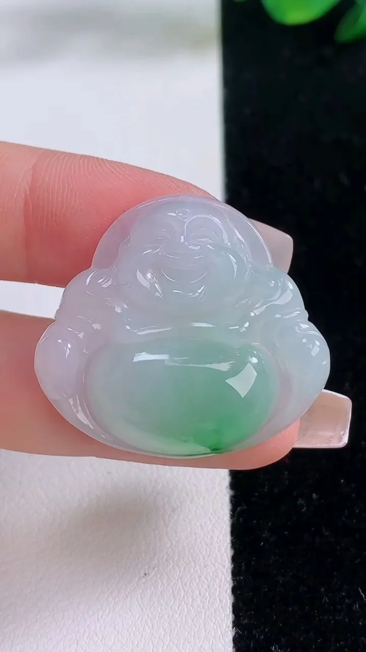 天然A货翡翠佛公吊坠，尺寸28.8-32-6，重量:8.15g
12月7日