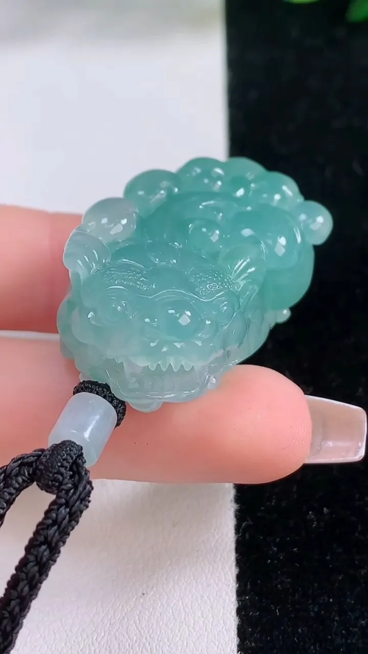 天然A货翡翠貔貅吊坠，尺寸36-21-14.8，重量:31.01g
12月7日