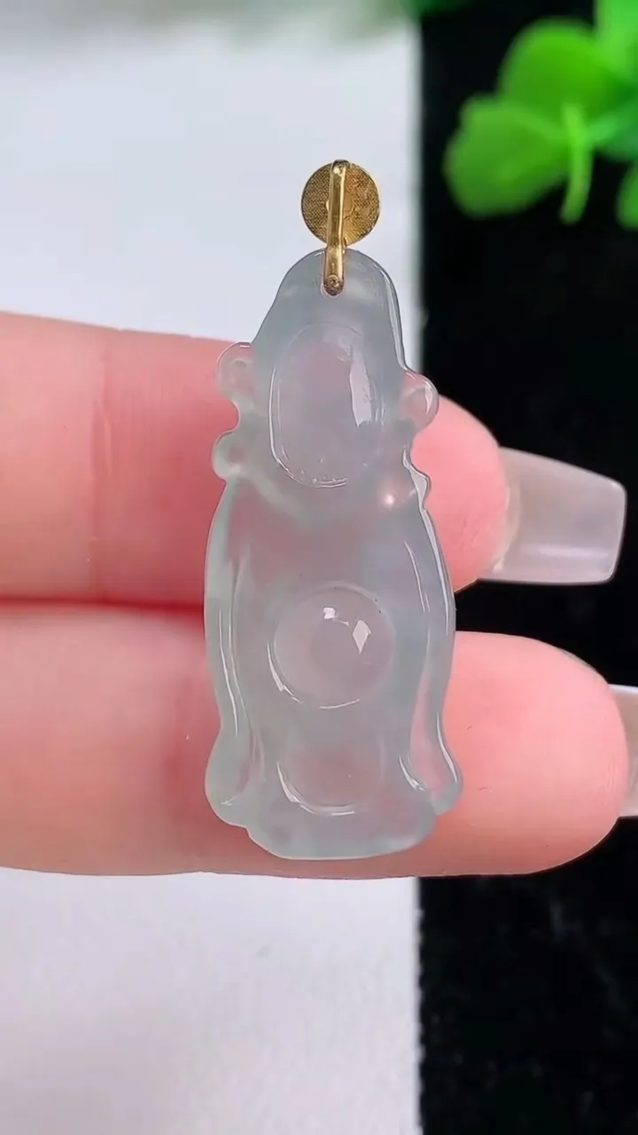 天然A货翡翠财神爷吊坠，尺寸30.3-12.6-5.6，重量:3.79g
12月8日