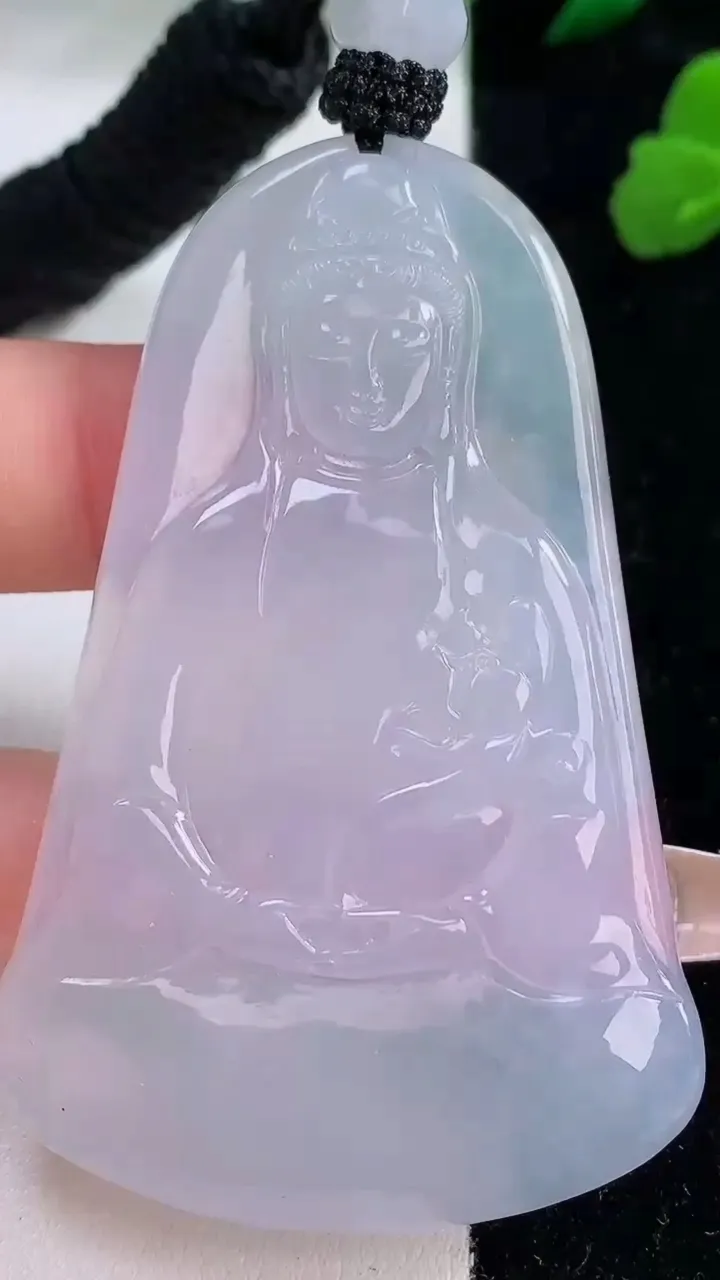 天然A货翡翠种紫罗兰大势至菩萨吊坠，尺寸64.7-45.2-6.3，重量:38.99g
12月8日