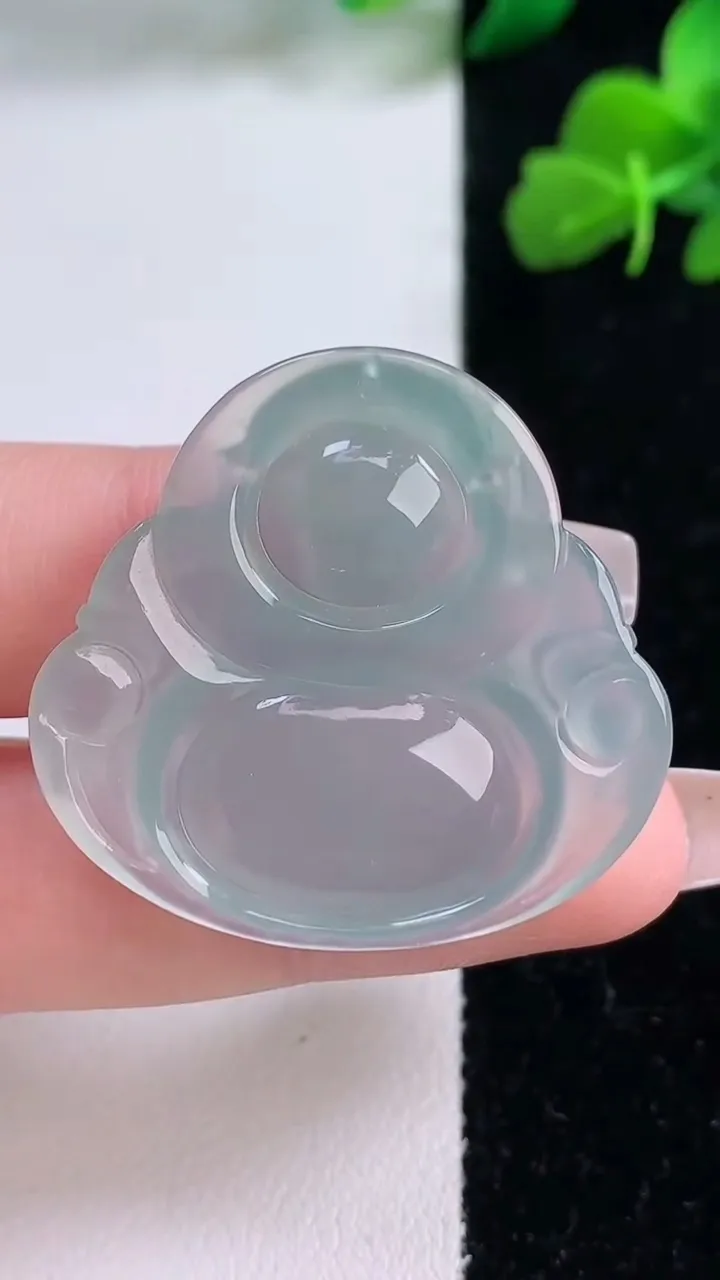 天然A货翡翠佛公吊坠，尺寸32-34.2-5.8，重量:9.68g
12月8日