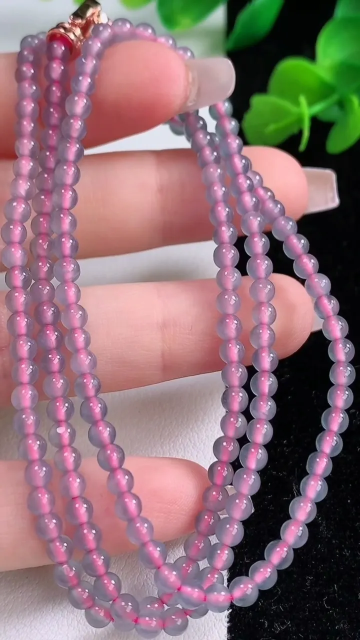 天然A货翡翠种蓝水小米珠项链，尺寸3.7-164颗，重量:14.30g12月8日
工厂直销收藏佳品,