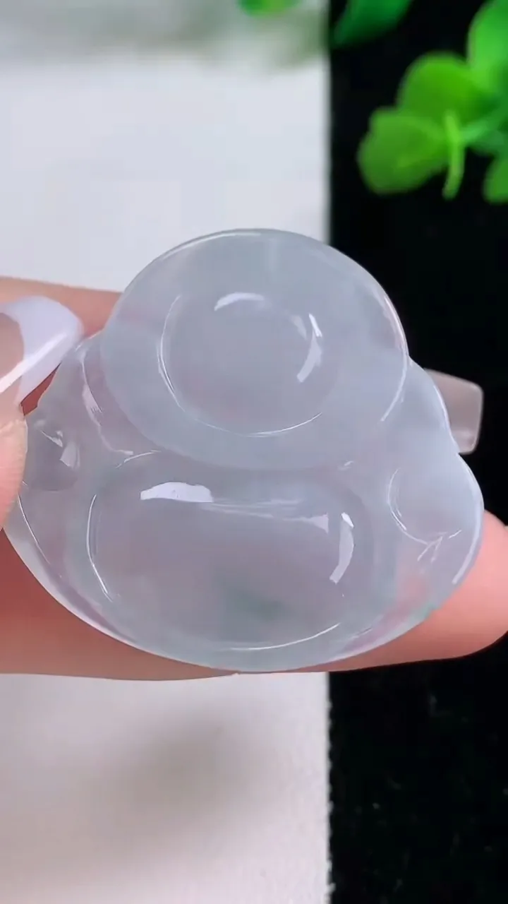 天然A货翡翠冰种飘花佛公吊坠，尺寸33-35.7-6.4，重量:11.69g
12月8日