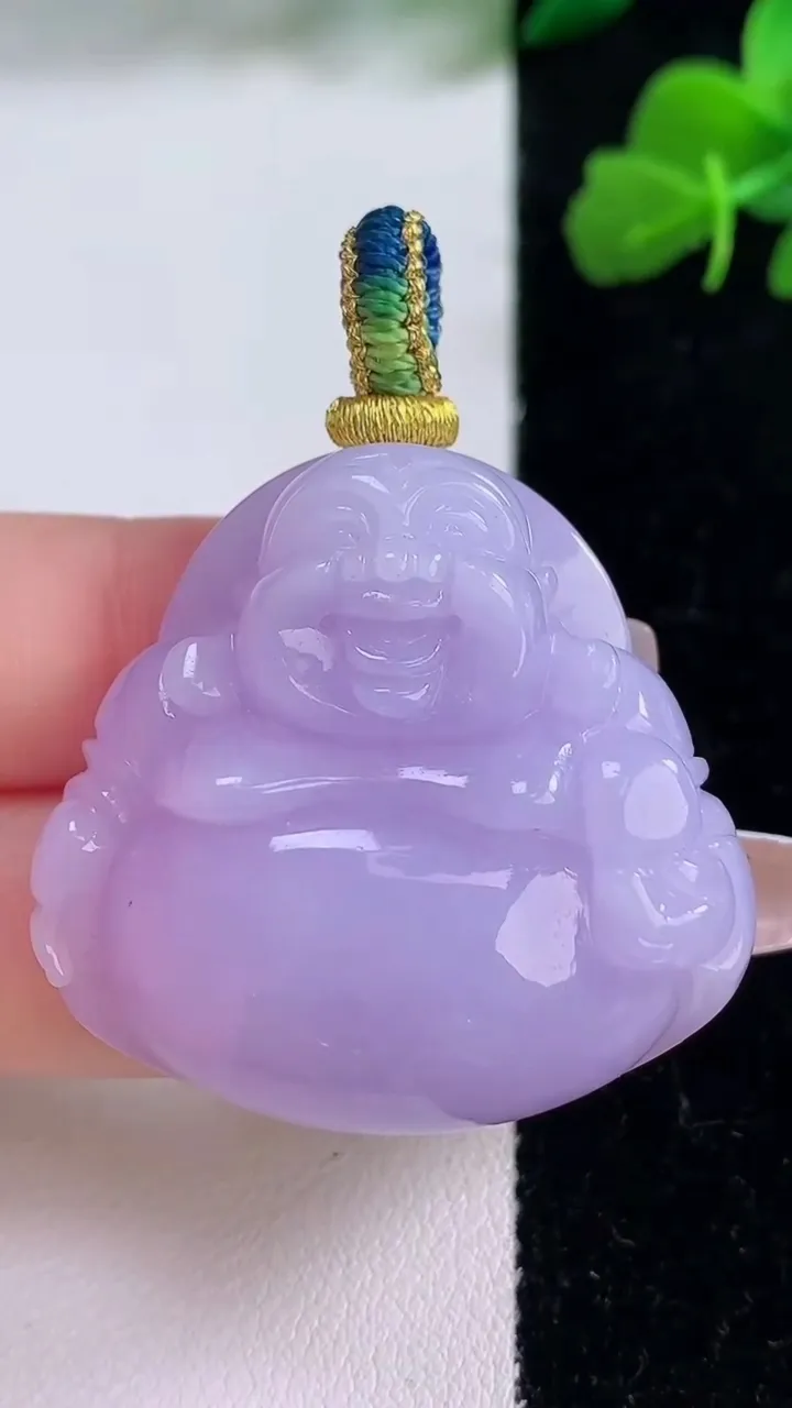 天然A货翡翠紫罗兰佛公吊坠，尺寸34.7-36.7-11.8，重量:27.27g
12月8日