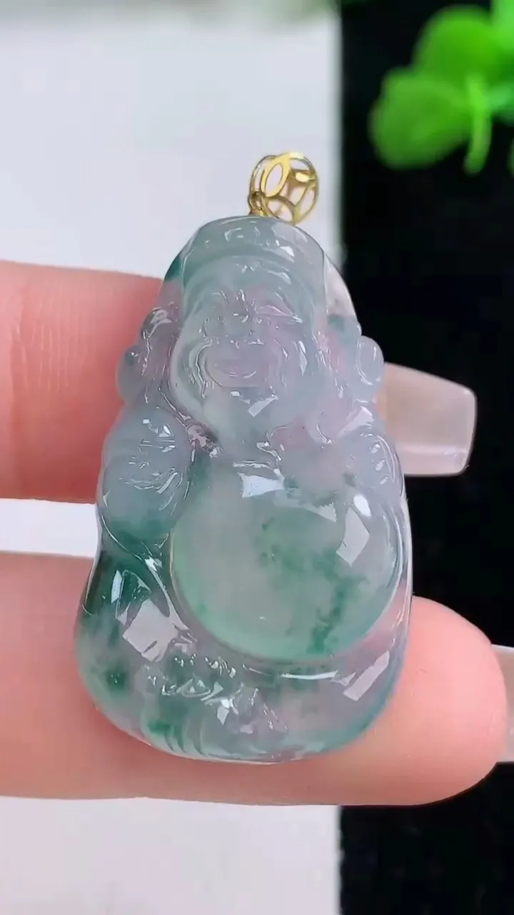天然A货翡翠种飘花财神爷吊坠，尺寸33.3-20.4-5.6，重量:6.63g
12月8日