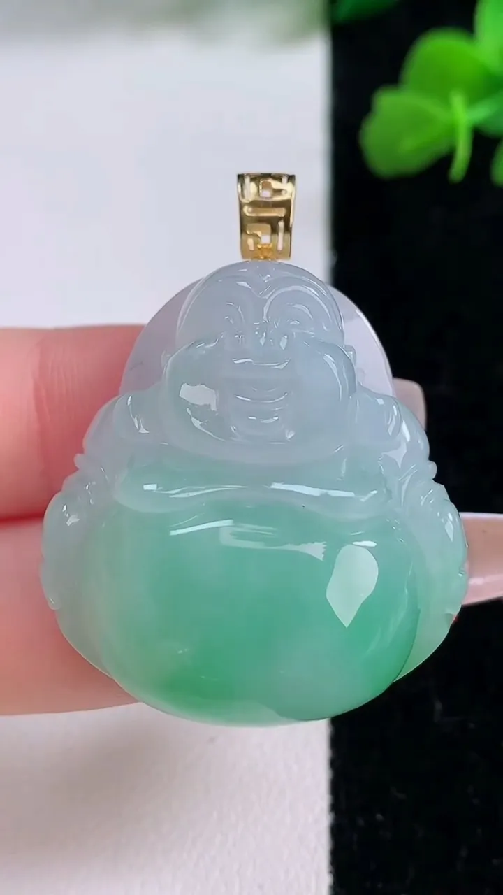 天然A货翡翠佛公吊坠，尺寸33-30.7-13.4，重量:23.27g
12月8日