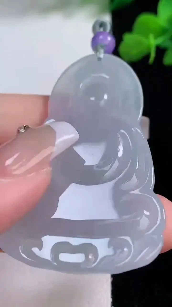 天然A货翡翠紫罗兰观音菩萨吊坠，尺寸56.4-34.5-5.5，重量:20.11g
12月8日