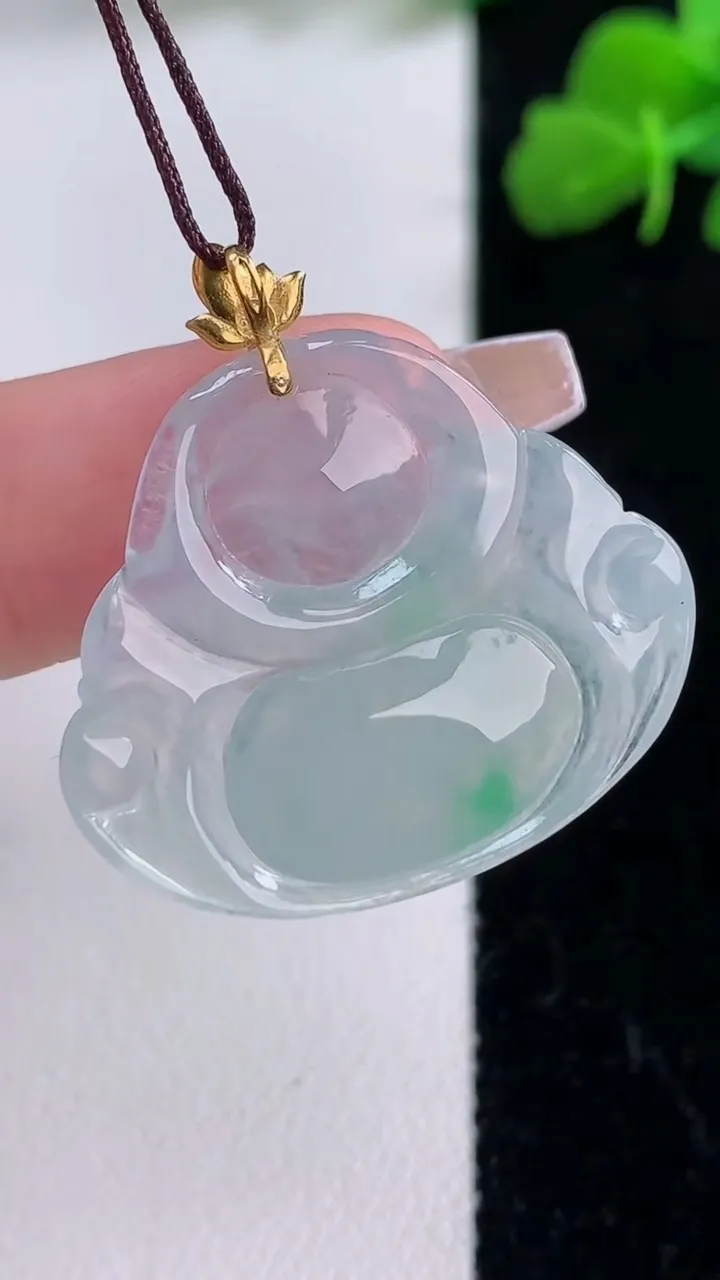 天然A货翡翠佛公吊坠，尺寸24.2-29-3.8，重量:4.39g
12月8日