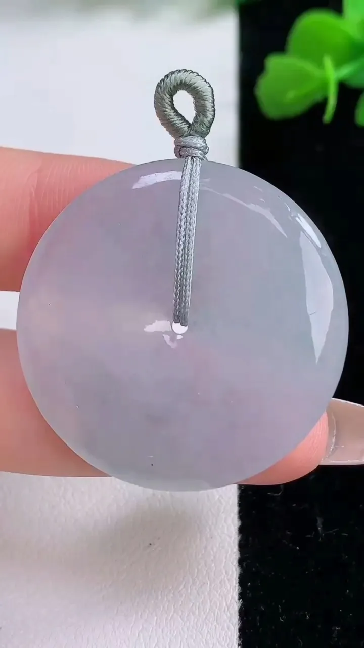 天然A货翡翠紫罗兰平安扣吊坠，尺寸34.2-5，重量:12.88g
12月8日