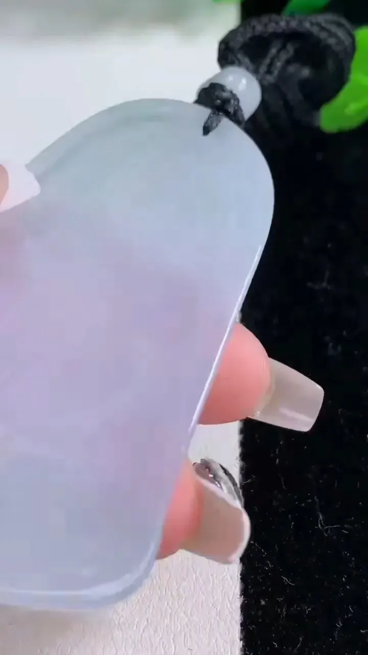 天然A货翡翠种紫罗兰大势至菩萨吊坠，尺寸64.7-45.2-6.3，重量:38.99g
12月8日