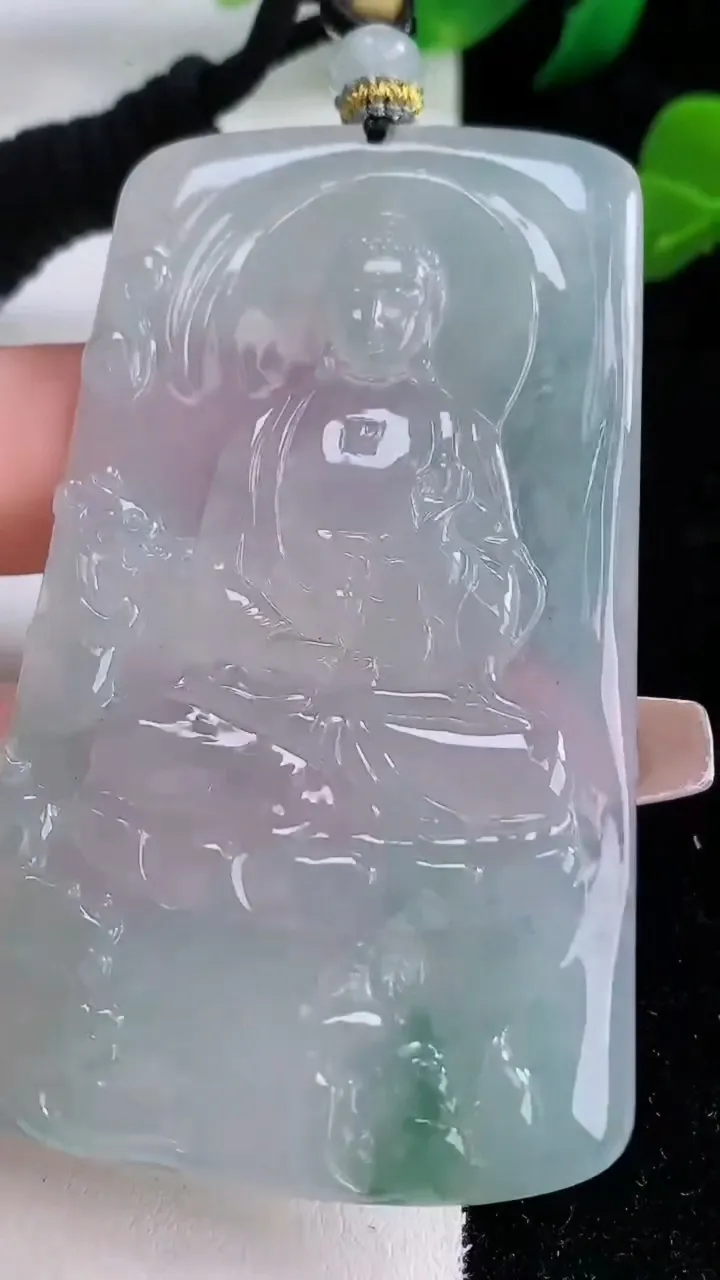 天然A货翡翠种飘花阿弥陀佛吊坠，尺寸71.2-43.2-5.6，重量:43.34g
12月8日