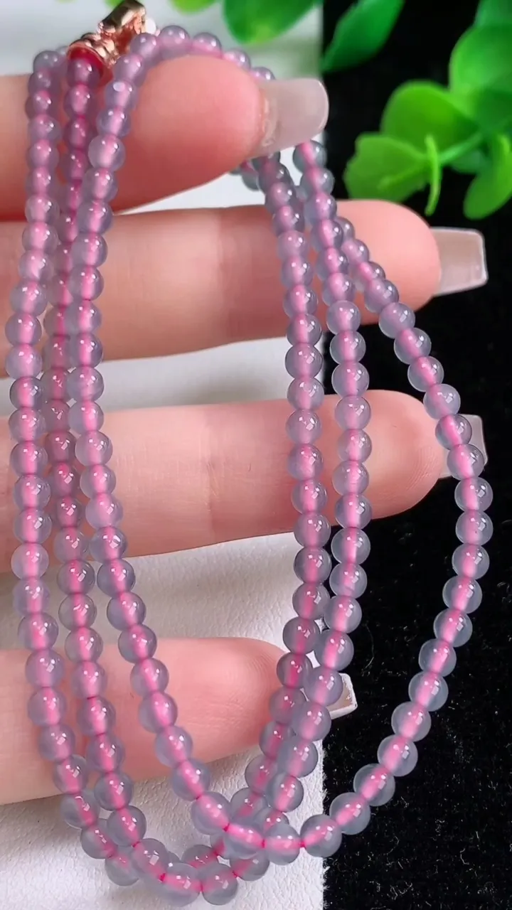 天然A货翡翠种蓝水小米珠项链，尺寸3.7-164颗，重量:14.30g12月8日
工厂直销收藏佳品,