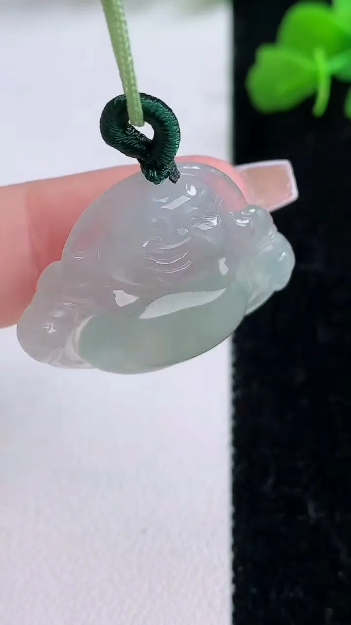 天然A货翡翠佛公吊坠，尺寸24.4-28-5，重量:5.26g
12月8日