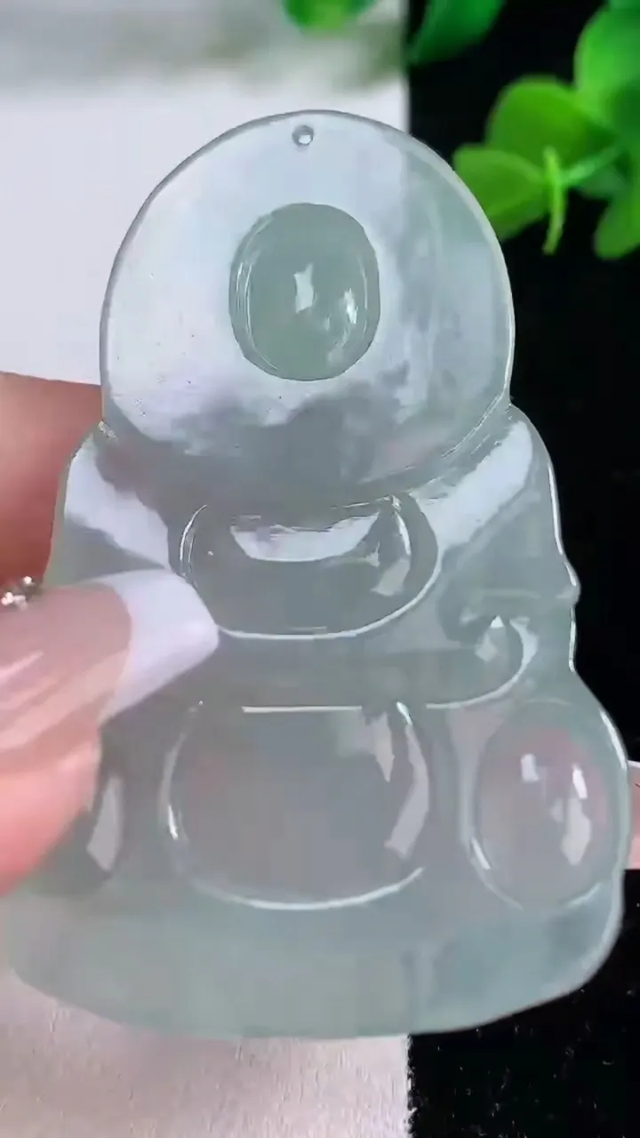 天然A货翡翠观音菩萨吊坠，尺寸62-39-4.2，重量20.49g
12月8日