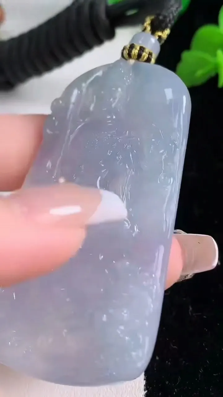 天然A货翡翠紫罗兰文殊菩萨吊坠，尺寸63.4-38.3-5.7，重量:37.83g
12月8日