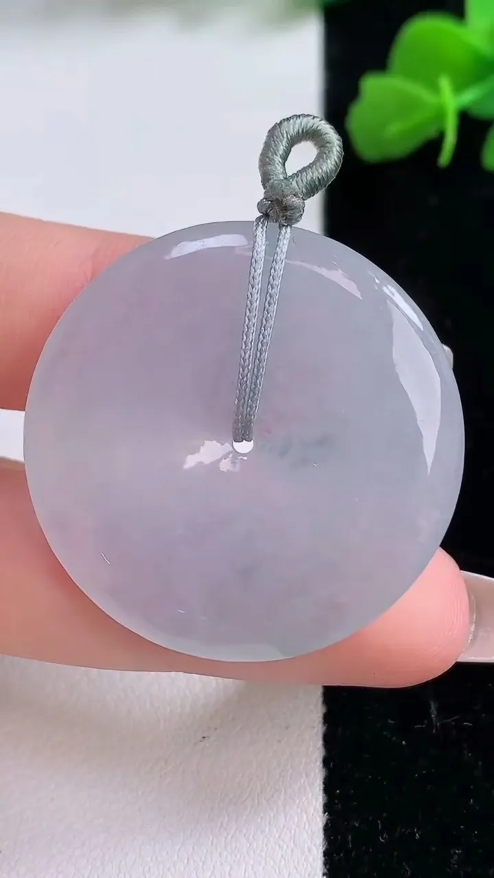 天然A货翡翠紫罗兰平安扣吊坠，尺寸34.2-5，重量:12.88g
12月8日