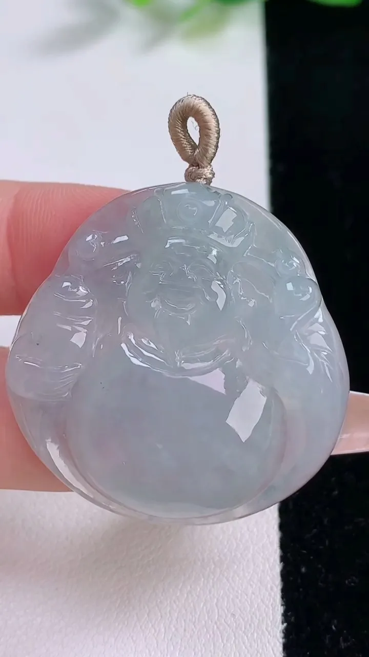 天然A货翡翠财神爷吊坠，尺寸36-36.4-5.8，重量:13.80g
12月9日