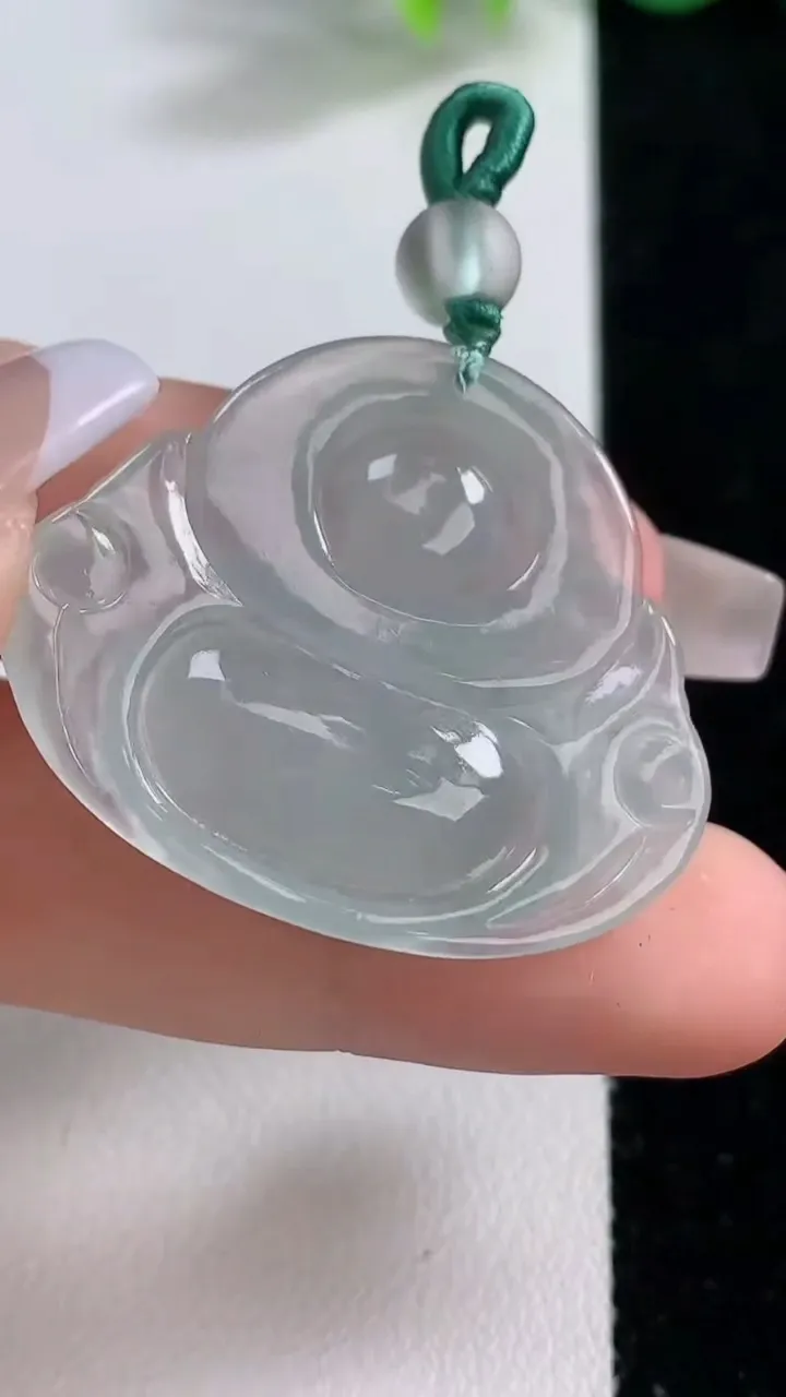 天然A货翡翠佛公吊坠，尺寸30.8-35.5-5，重量:8.32g
12月9日