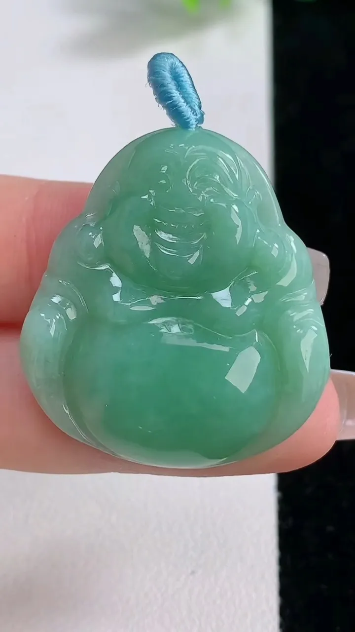 天然A货翡翠佛公吊坠，尺寸30-27-5.5，重量:8.74g
12月9日