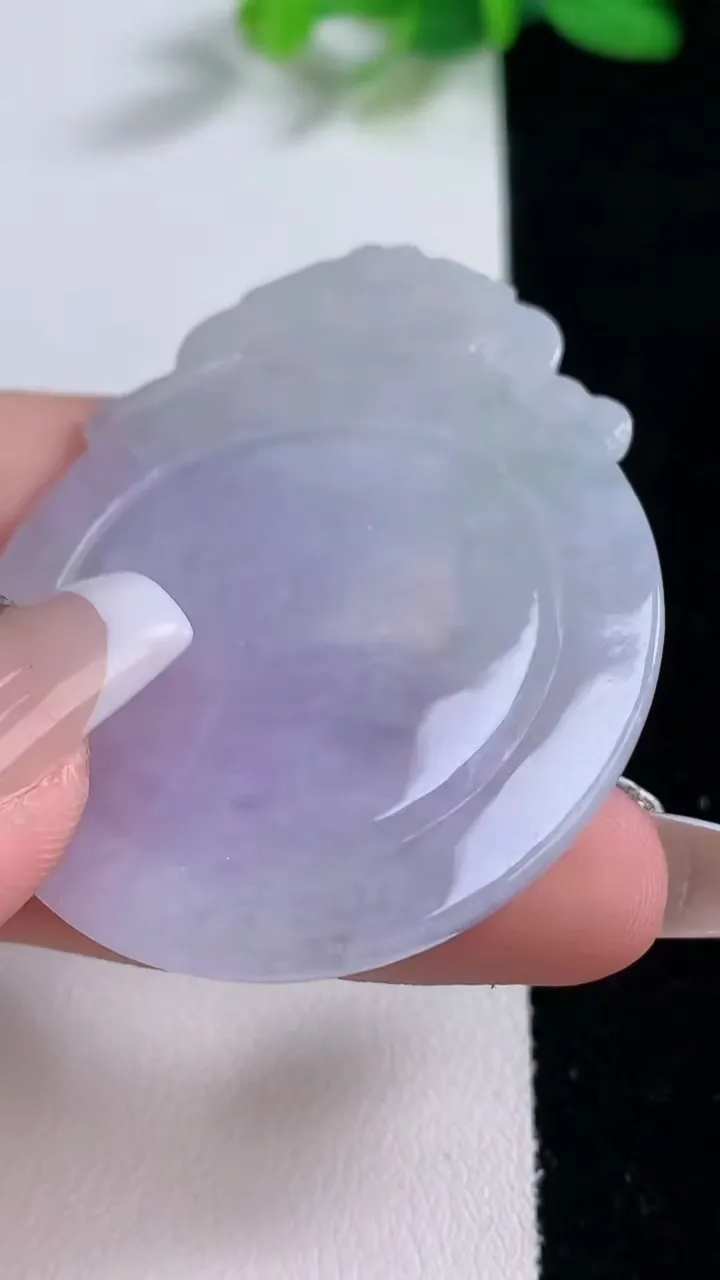 天然A货翡翠紫罗兰龙龟吊坠，尺寸52.3-43-5.2，重量:20.90g
12月9日