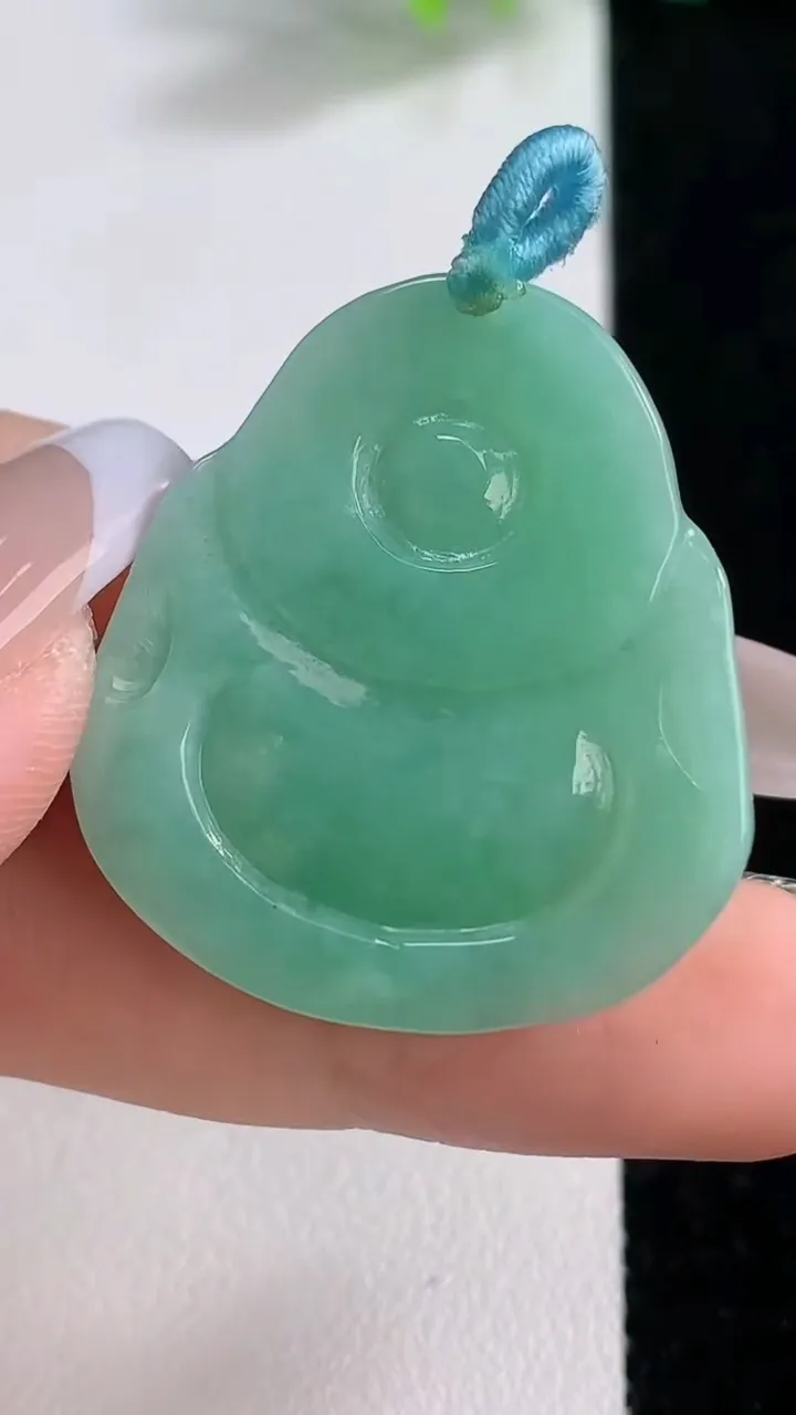 天然A货翡翠佛公吊坠，尺寸30-27-5.5，重量:8.74g
12月9日