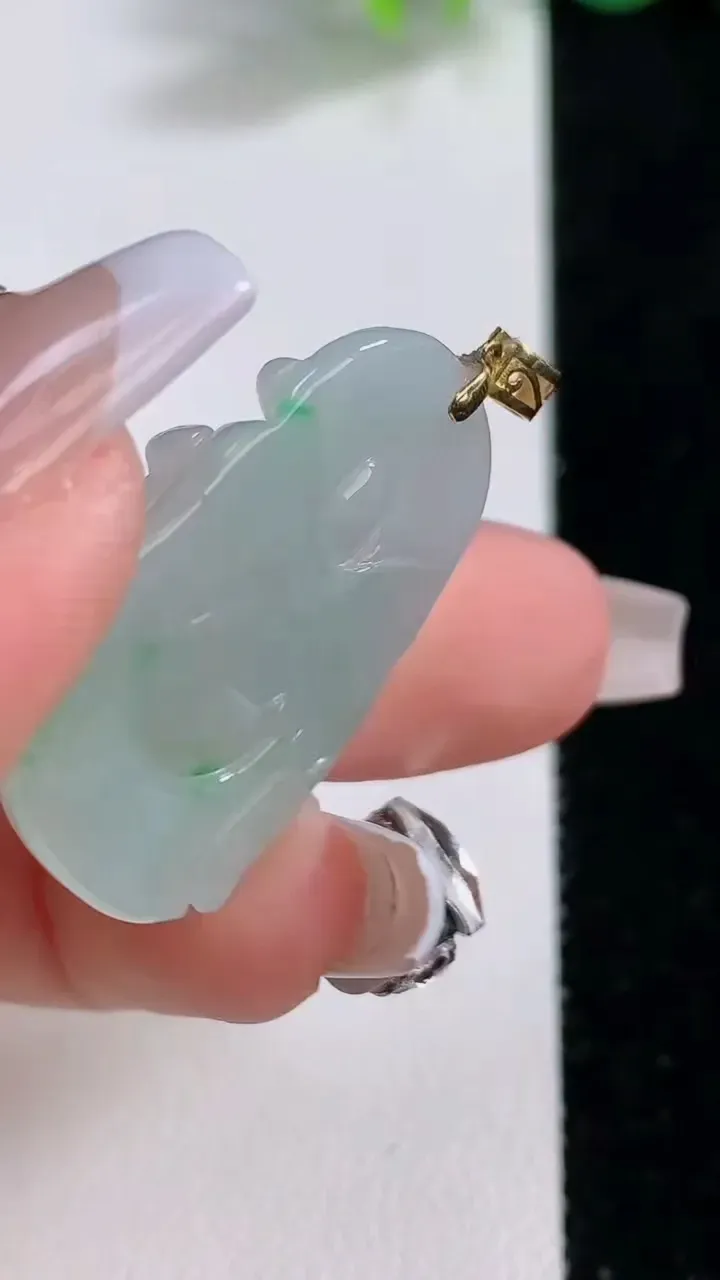 天然A货翡翠财神爷吊坠，尺寸29.6-20.6-5，重量:6.60g
12月9日