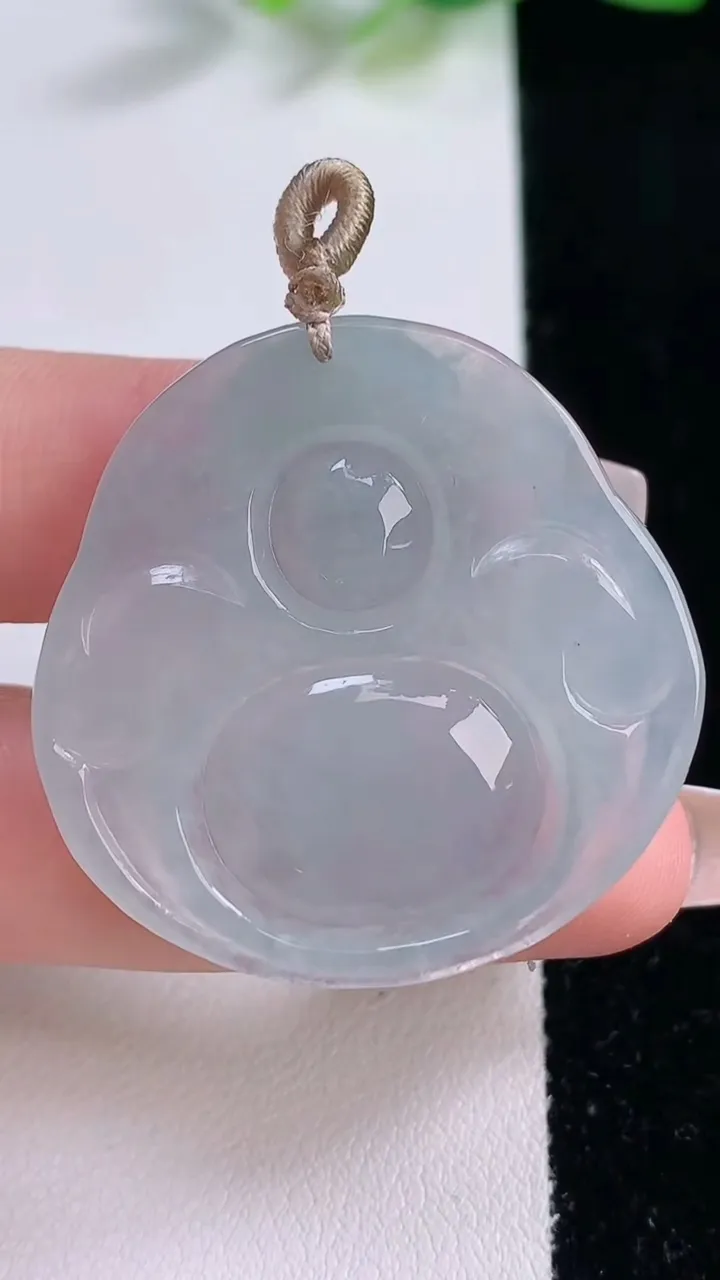 天然A货翡翠财神爷吊坠，尺寸36-36.4-5.8，重量:13.80g
12月9日