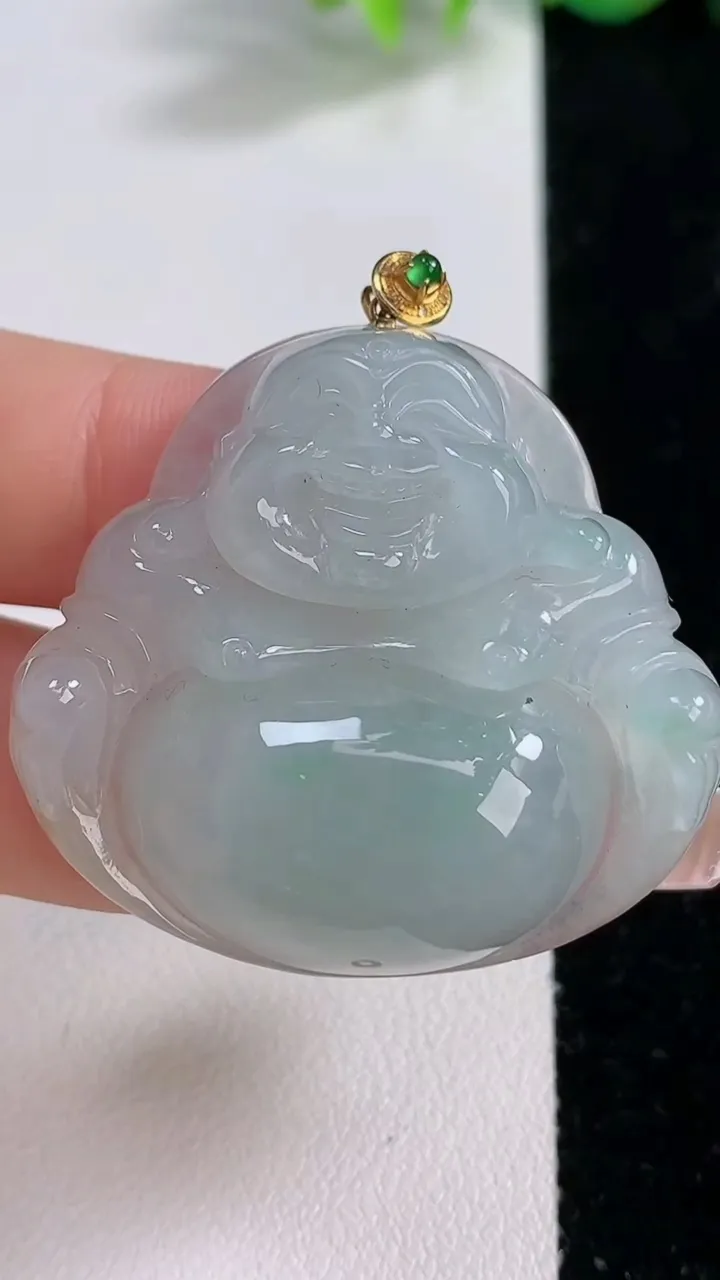 天然A货翡翠佛公吊坠，尺寸36-40-10.2，重量:21.01g
12月9日