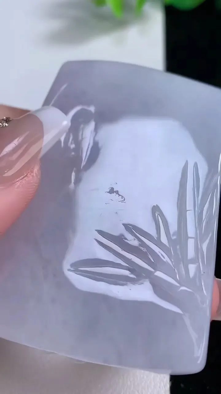 天然A货翡翠紫罗兰鸟语花香吊坠，尺寸59.7-41.5-7.7，重量:39.74g
12月10日