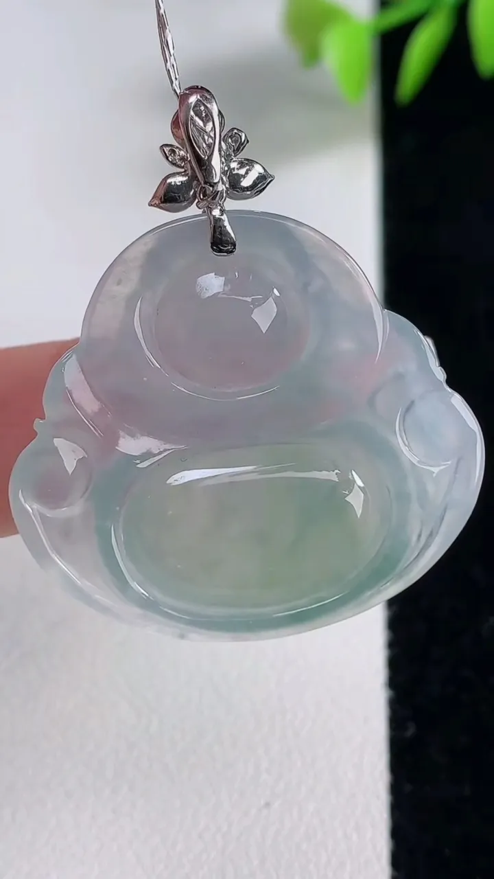 天然A货翡翠种飘花佛公吊坠，尺寸28.8-31.6-5.5，重量:8.68g
12月10日