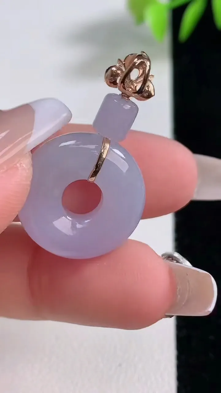 天然A货翡翠18K金紫罗兰平安环吊坠，尺寸19-5.6，重量:5.04g
12月10日