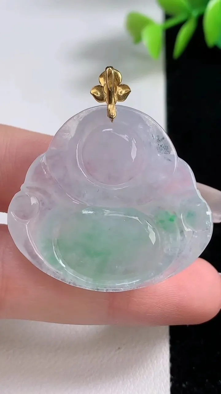 天然A货翡翠佛公吊坠，尺寸32-35.5-5.9，重量:10.80g
12月10日