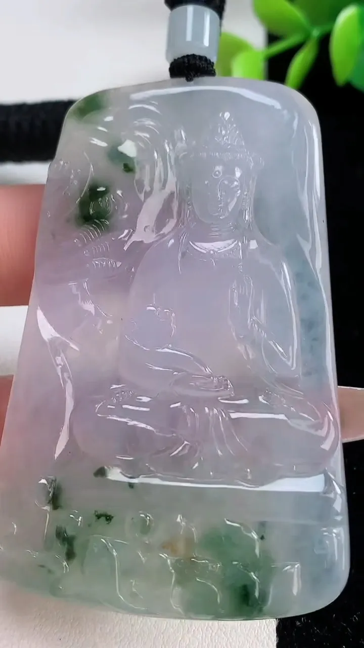 天然A货翡翠种飘花普贤菩萨吊坠，尺寸67.6-42.7-5.4，重量:43.10g
12月10日