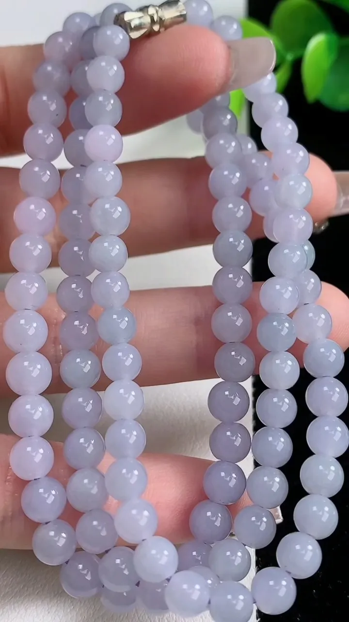 天然A货翡翠紫罗兰圆珠项链，尺寸5.6-108颗，重量:33.39g12月10日
工厂直销收藏佳品,