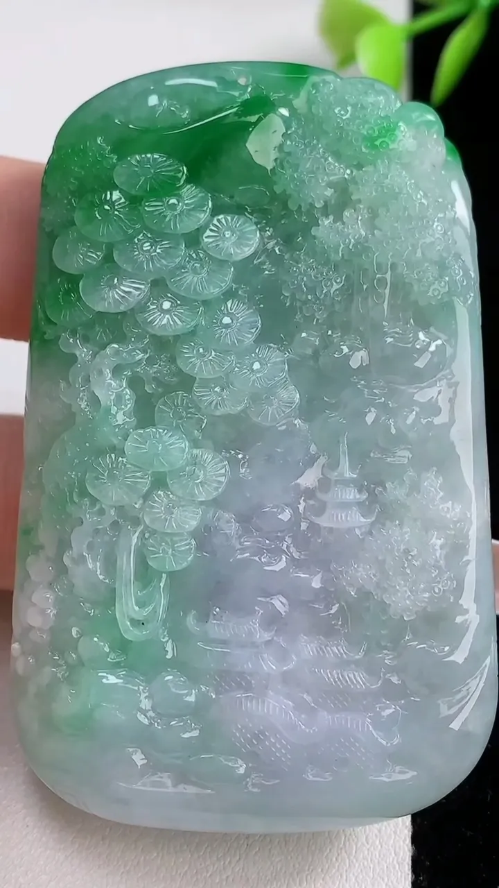 天然A货翡翠山水牌吊坠，尺寸64.5-40.8-11.5，重量:66.02g
12月10日