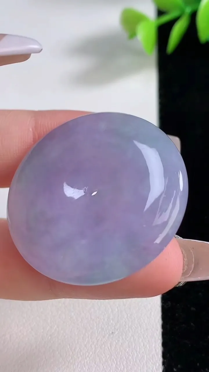 天然A货翡翠紫罗兰平安扣吊坠，尺寸33.7-5.9，重量:16.39g
12月10日