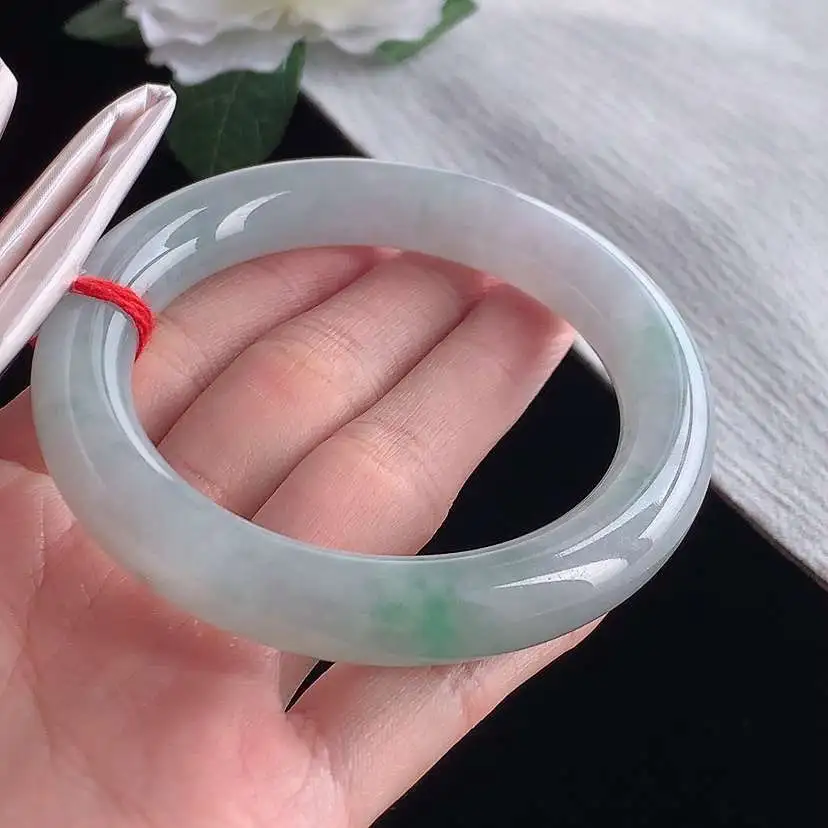 a货翡翠冰种飘绿飘花圆条手镯56-57圈口  尺寸56.3×11.2mm 1210