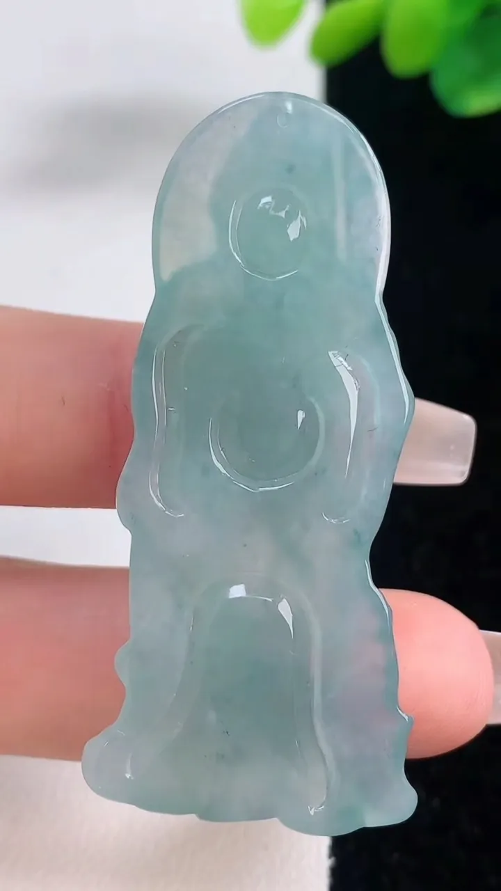 天然A货翡翠关公吊坠，尺寸54-19.8-5.8，重量:13.91g
12月11日