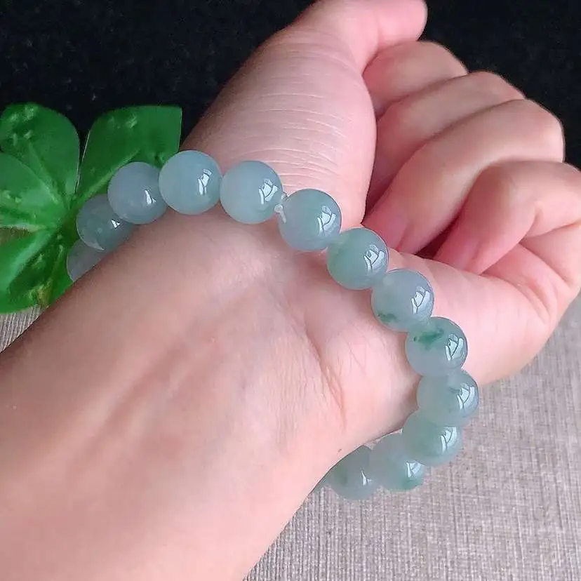 a货翡翠冰种飘花圆珠佛珠手串19颗  尺寸10mm 重量33.28g 1210